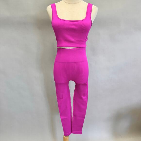 Amazon ribbed seamless button scrunch leggings & sports bra set pink size medium - Picture 12 of 12